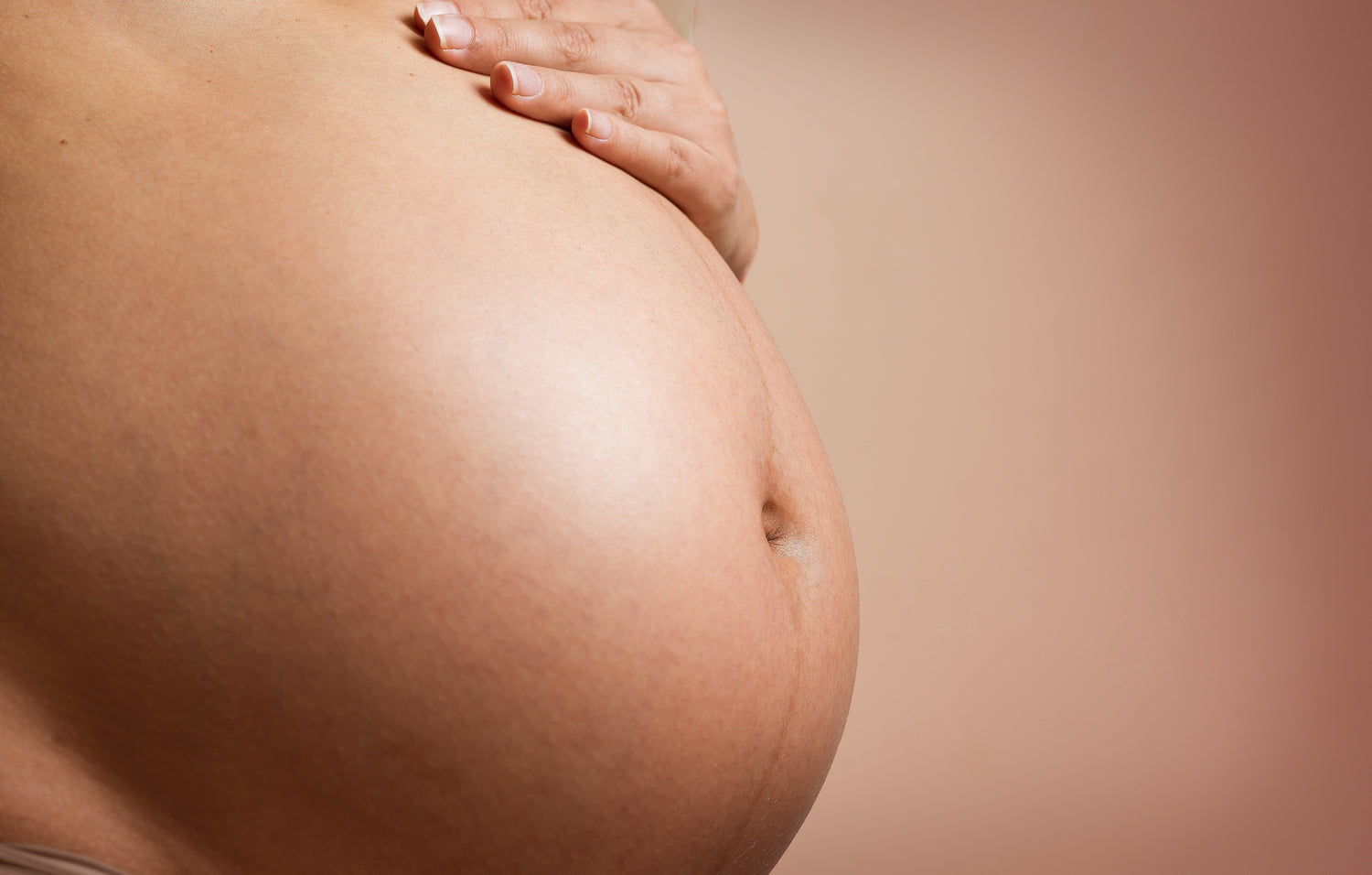 Dry Skin During Pregnancy: Here’s How to Handle It