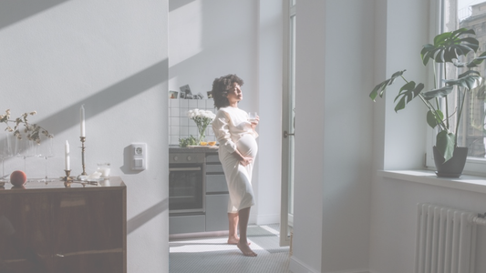 A Complete Guide to Skincare Ingredients for Expecting Moms