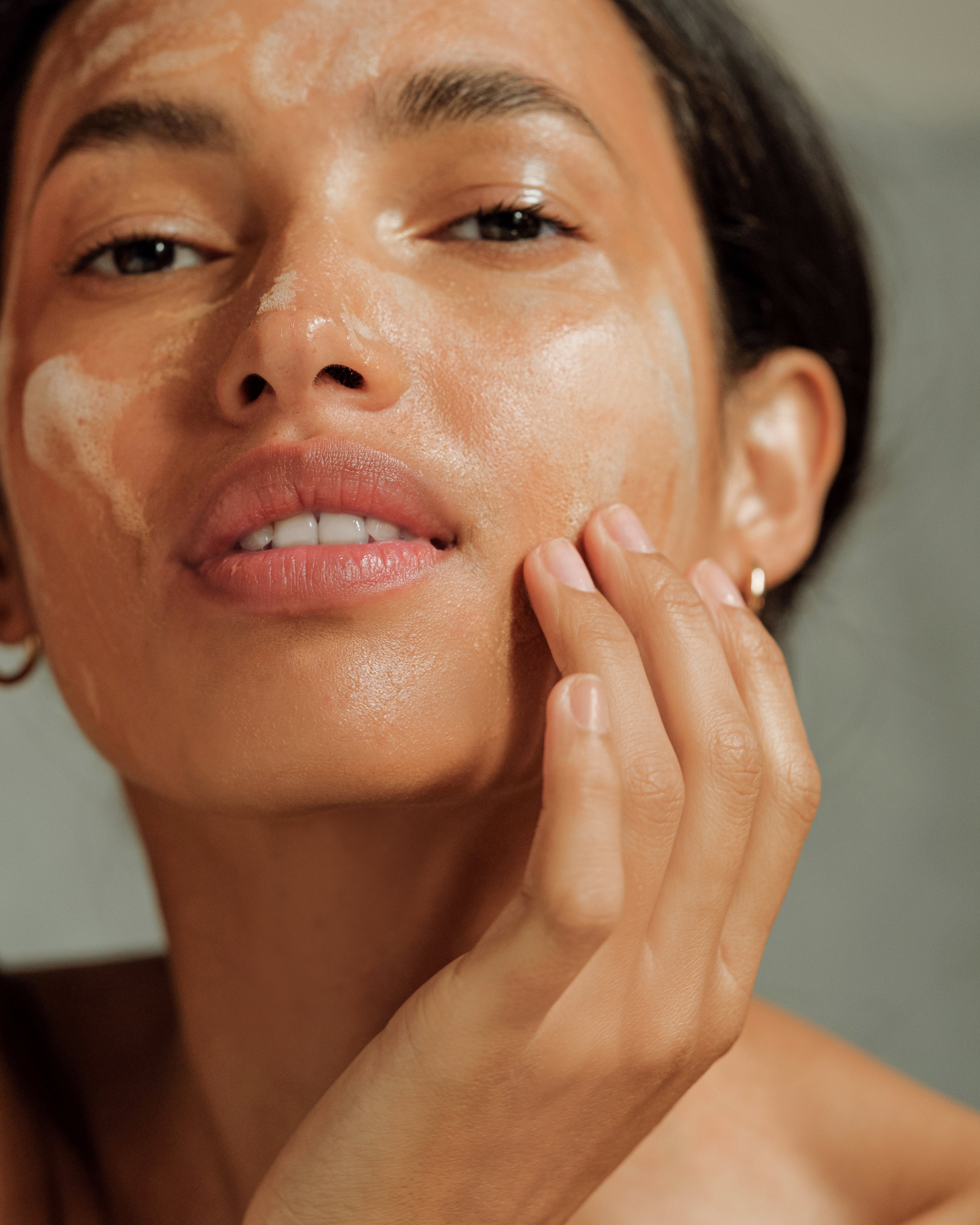 Pure Gel Cleanser – Clarifying Niacinamide Face Wash for Sensitive Skin